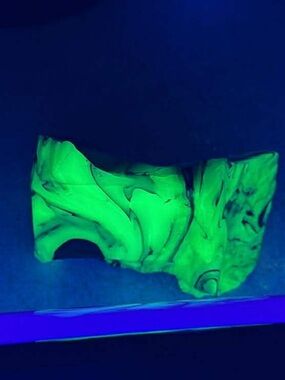 ✨Uranium✨ Slag Glass Neon Green Desk Accent - Modern Swirl Home Decor